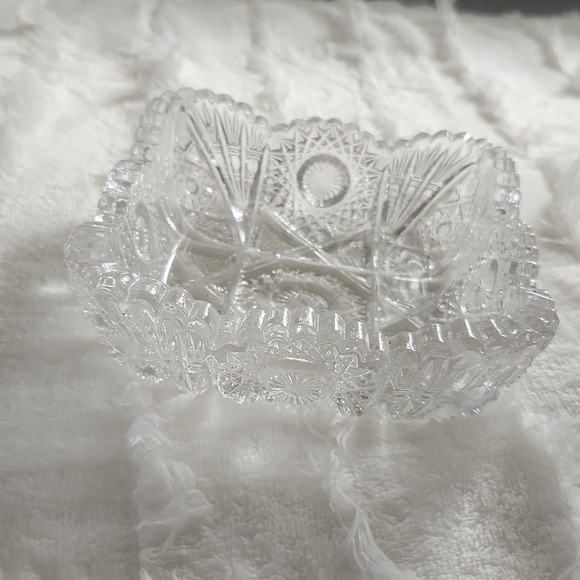 Lenox Square Glass dish stamped in the center - Picture 7 of 7